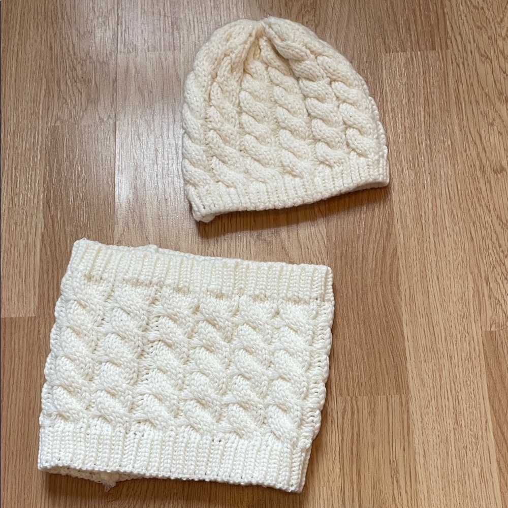 Kids Cream Cable Beanie and Neck Warmer Set